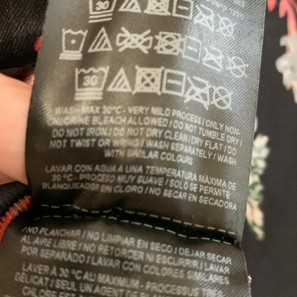 GUESS crop top - Picture 5 of 5